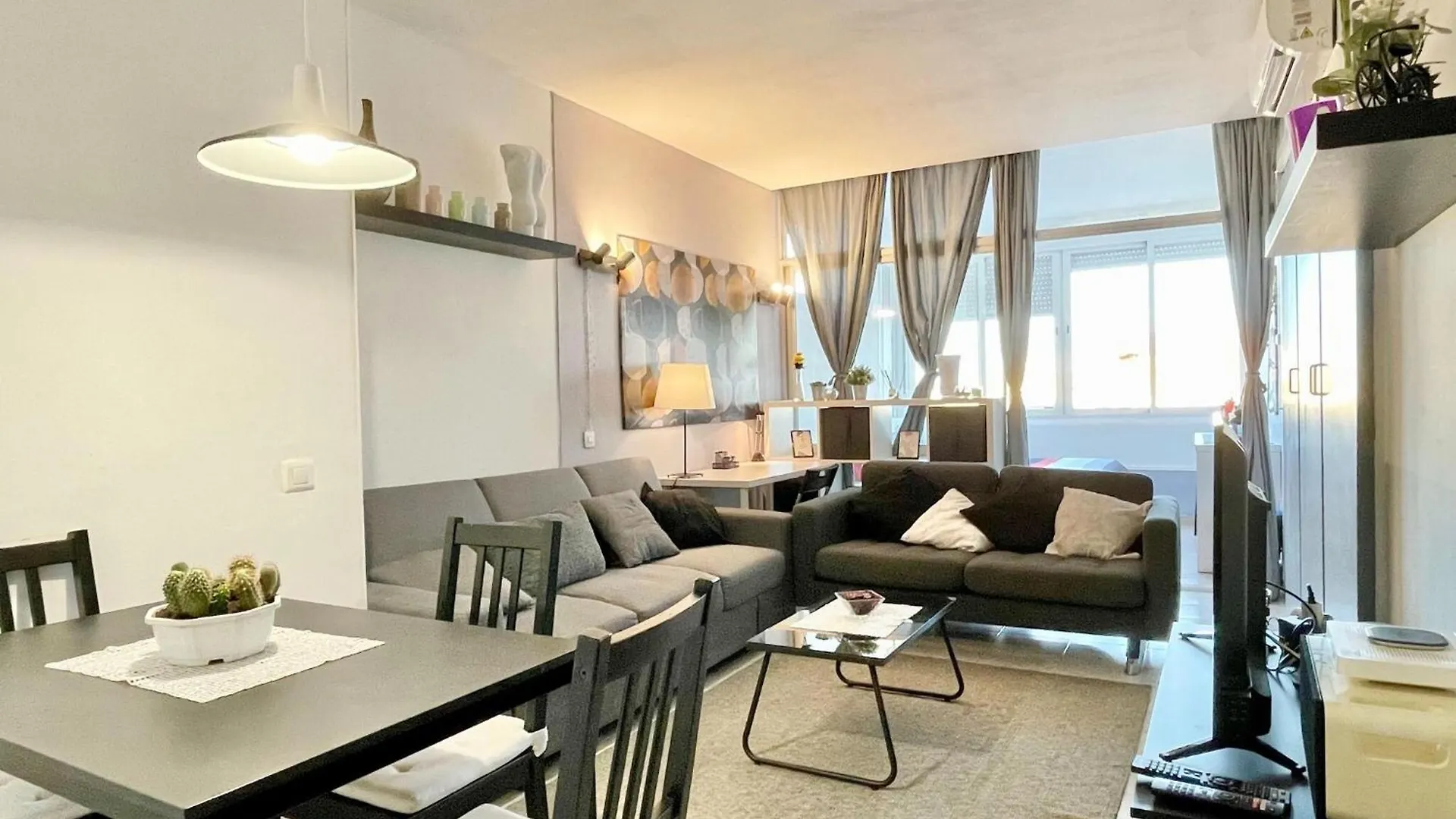 Apartment In Torremolinos Near Seabeach 0*,  Spanien